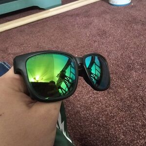 Heat waves polarized Apollo sunglasses